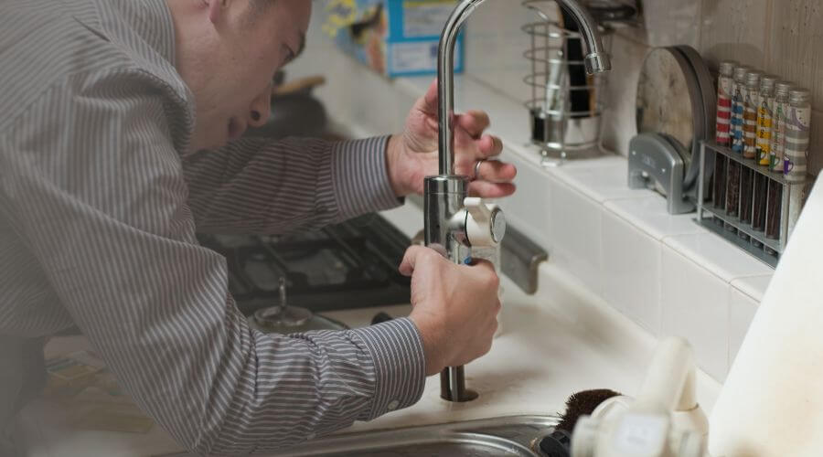 Local water heater installation in Eldridge, MO